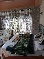 Goroomgo Fiza Guest House Pahalgam