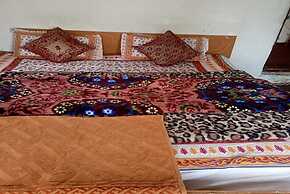 Goroomgo Fiza Guest House Pahalgam
