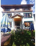 Goroomgo Fiza Guest House Pahalgam