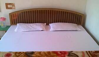 Goroomgo Fiza Guest House Pahalgam