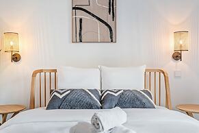 Modern 2-Bedroom Apartment ID227