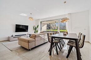 Modern 2-Bedroom Apartment ID227