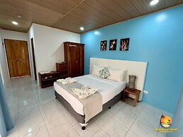 Lanas Beach Resort - Carabao Island