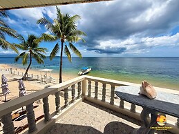 Lanas Beach Resort - Carabao Island