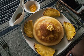 Lanas Beach Resort - Carabao Island