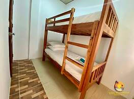 Lanas Beach Resort - Carabao Island