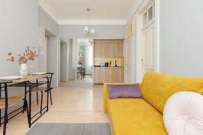 Sunny Studio Lwowska by Renters