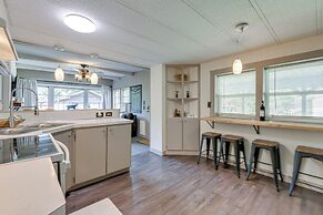 Maggie Valley Home ~ 5 Mi to Cataloochee Ski Area!