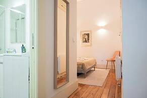 Liiiving - Urban Retreat Apartment