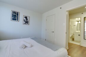 Luxury Apt with Rooftop Pentagon City