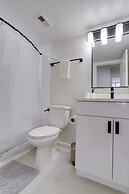 Luxury Apt with Rooftop Pentagon City