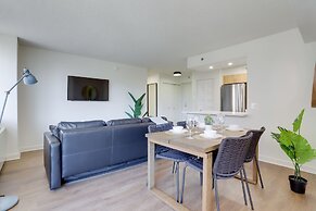 Luxury Apt with Rooftop Pentagon City