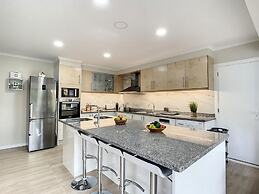 Solarium Villa by Atlantic Holiday