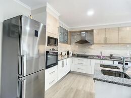 Solarium Villa by Atlantic Holiday