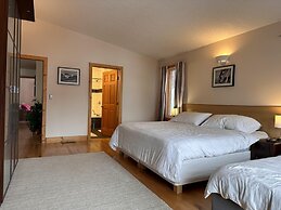 The Stemwinder Lodge by Simply Kimberley