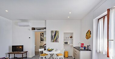 Yellow Suite sul Lungomare di Recco