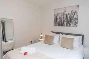 Beautiful 1-bed Apartment in Salford