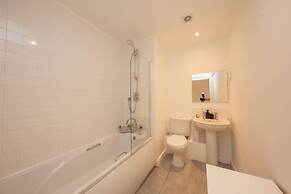 Beautiful 1-bed Apartment in Salford