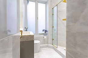 Notting Hill Charm: Central 2-bed Gem
