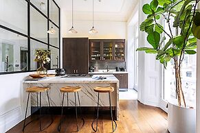 Notting Hill Charm: Central 2-bed Gem