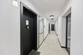 Modern Apartment in Wroclaw by Renters