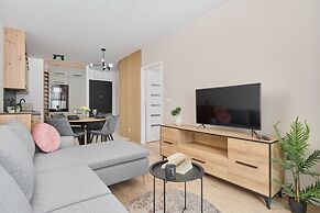 Modern Apartment in Wroclaw by Renters