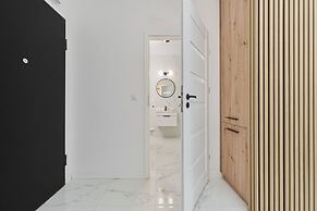 Modern Apartment in Wroclaw by Renters