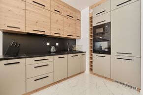 Modern Apartment in Wroclaw by Renters