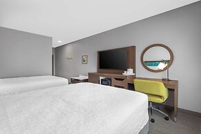 Hampton Inn & Suites Bakersfield Central