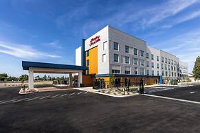 Hampton Inn & Suites Bakersfield Central