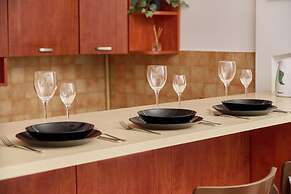 Cozy Zielińskiego Apartment by Renters