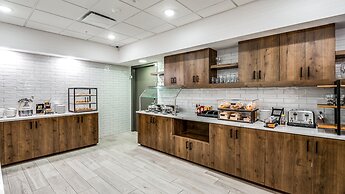 Staybridge Suites Dallas Market Ctr Love Field by IHG