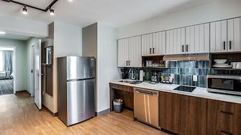 Staybridge Suites Dallas Market Ctr Love Field by IHG