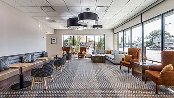 Staybridge Suites Dallas Market Ctr Love Field by IHG