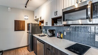 Staybridge Suites Dallas Market Ctr Love Field by IHG