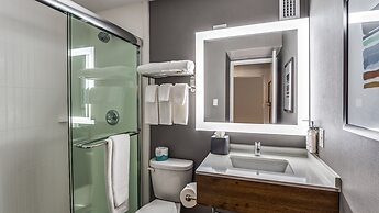 Staybridge Suites Dallas Market Ctr Love Field by IHG