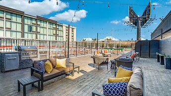 Staybridge Suites Dallas Market Ctr Love Field by IHG