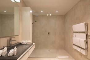 The Views and Spa by Staysouth