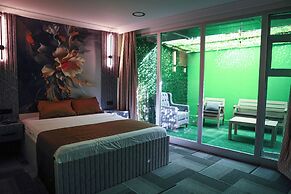 City Night Suites&Hotels