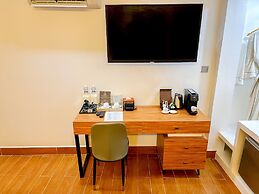 Cambana La Riviere Boutique