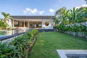 Beefy Dragon Villa by Betterplace