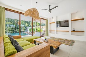 Beefy Dragon Villa by Betterplace