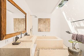 The Saya House Villa by Betterplace