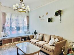 6 person single house