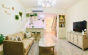 6 person single house