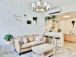 6 person single house