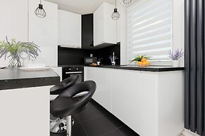 Szlachecka Apartment, Parking by Renters