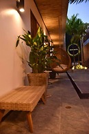 Momento Bangtao Beach