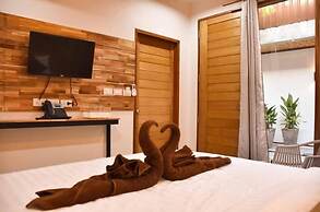 Momento Bangtao Beach