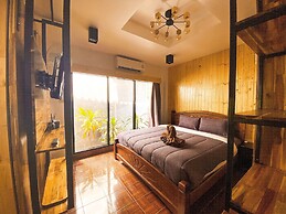 Momento Bangtao Beach